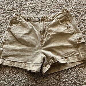 American Eagle Outfitters Relaxed Fit Tan Cargo Shorts